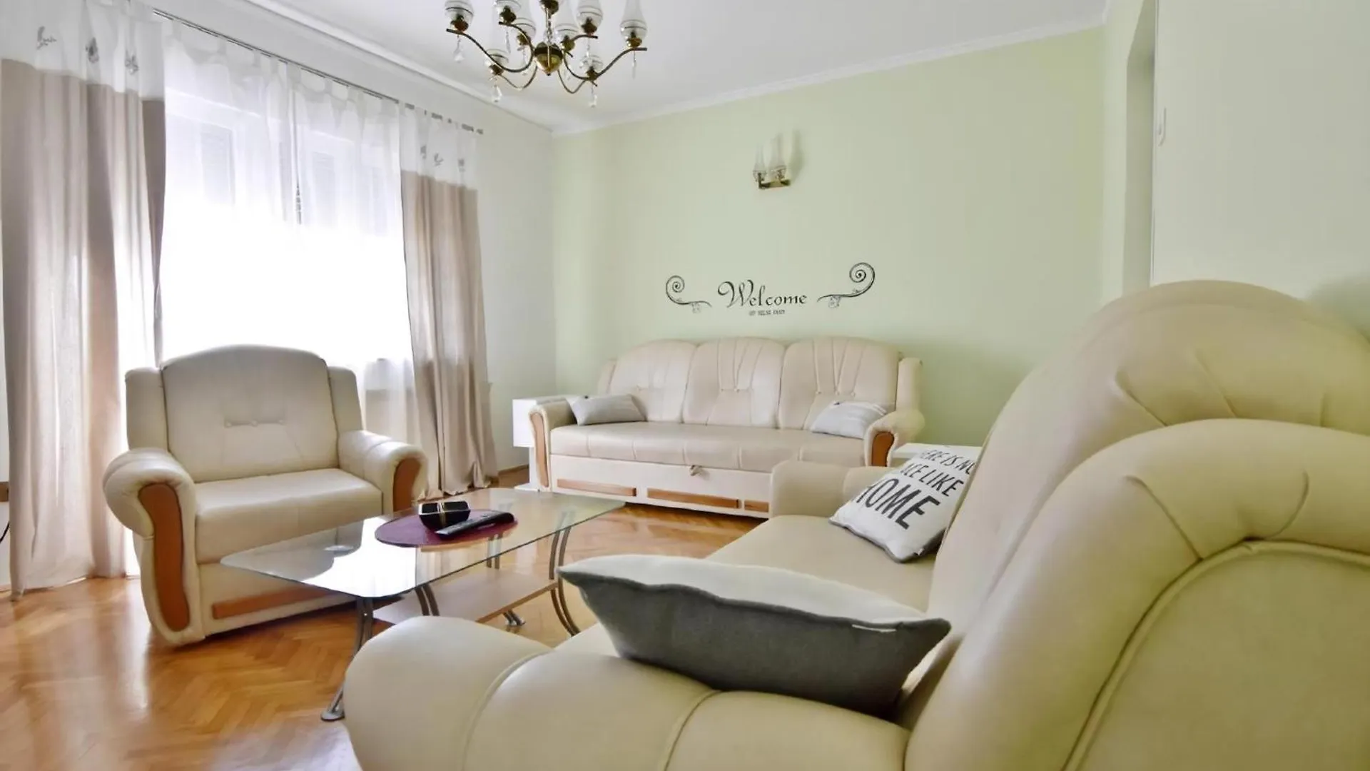 Grosse Wohnung In Umag Mit Grosser Terrasse Daire